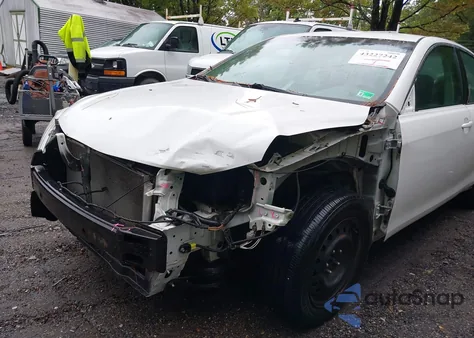 2011 Toyota Camry z USA, uszkodzony, nr VIN 4T1BF3EK2BU672023